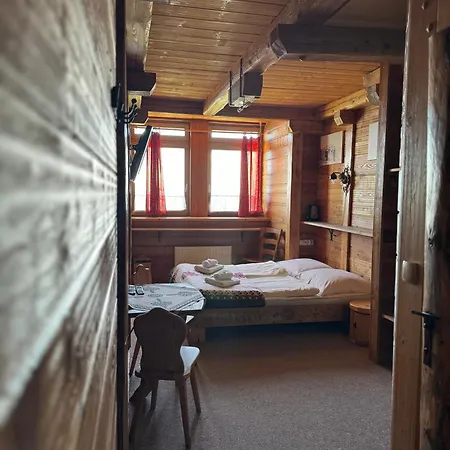 Krynicka Koliba Na Jaworzynie Krynickiej *